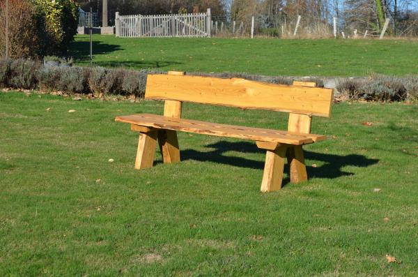 Banc en acacia rustique